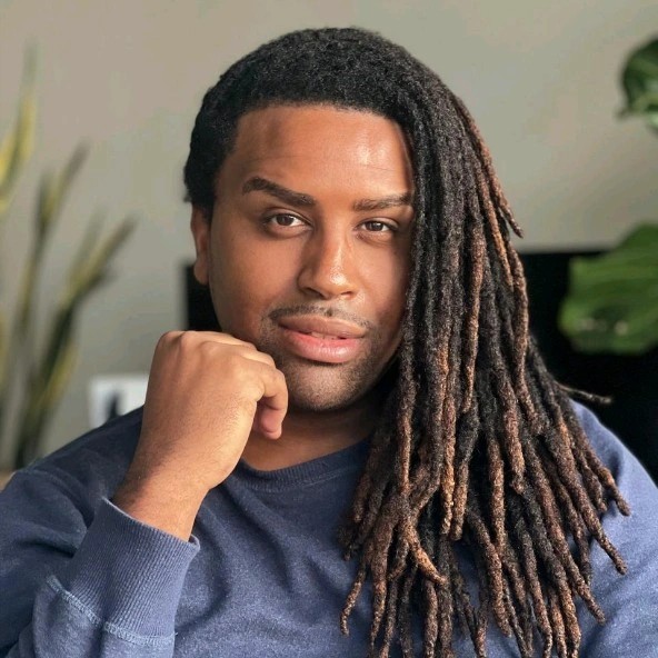 Dr. Ricardo Virgill Smart